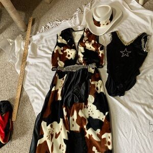 Cowgirl costume size medium child cow print vest pants hat and leotard Dance fun